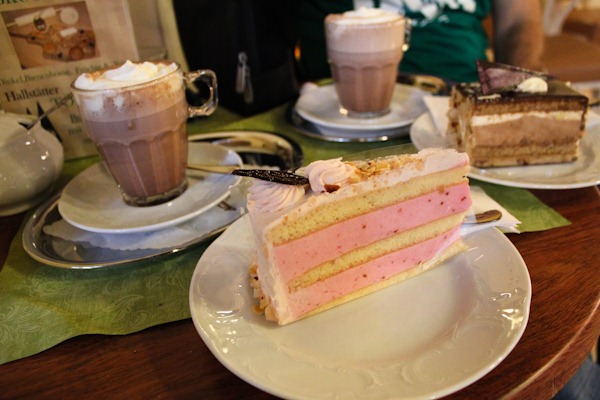 Cake in Hallsatt Cake in Hallsatt
