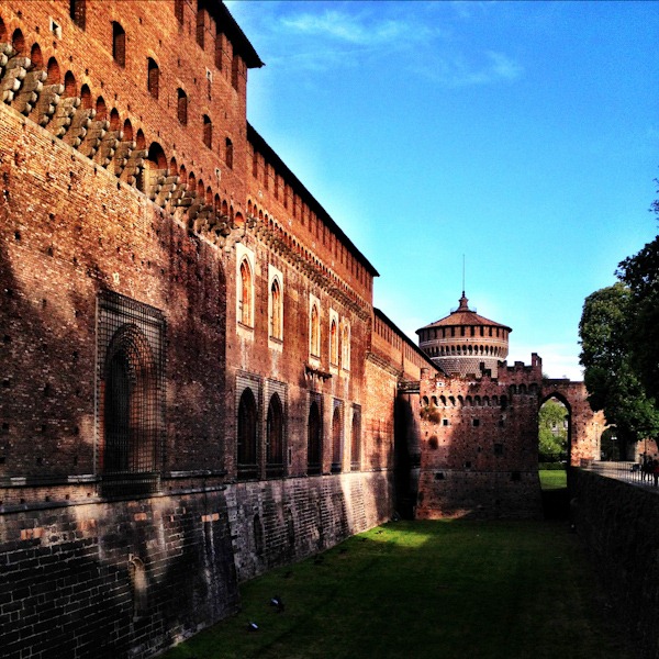 I wish the moat at Castello Sforzesco was still filled with water. That would be cool. I wish the moat at Castello Sforzesco was still filled with water. That would be cool.