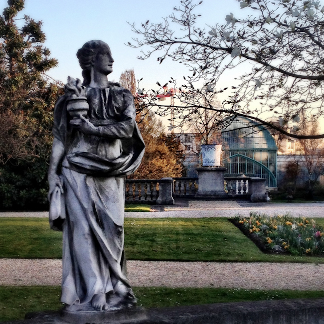 Statue at the Jardin des Serres d'Auteuil Statue at the Jardin des Serres d'Auteuil