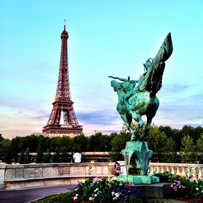 Pictures of Paris: The Eiffel Tower Pictures of Paris: The Eiffel Tower